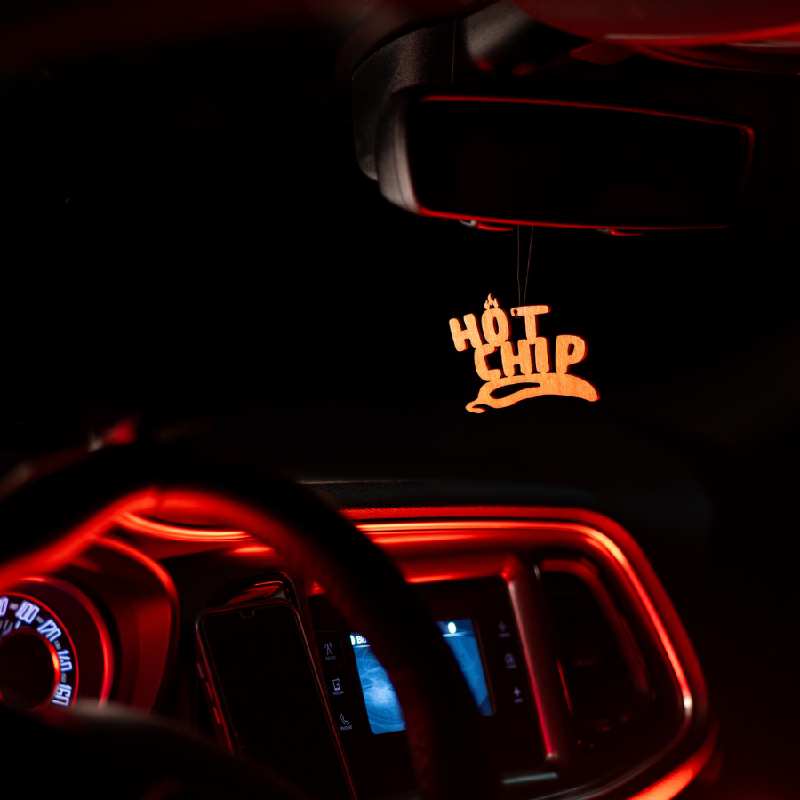 513e7879cfcf51f42d67db949a6b0e20 HOT-CHIP Wooden Car Air Freshener - Image 3