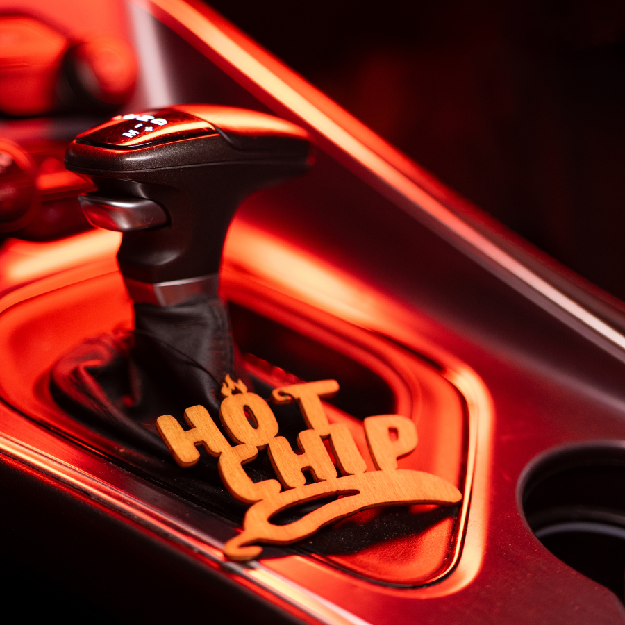 cf3aa341c1e2d57f89242b926e6d0c3f HOT-CHIP Wooden Car Air Freshener - Image 2